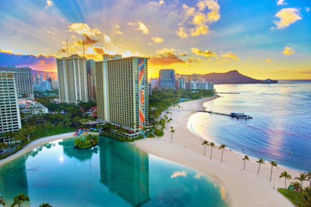 Trung tâm Hilton Hawaiian Village – nơi lý tưởng để vừa mua sắm vừa dạo phố ngắm cảnh