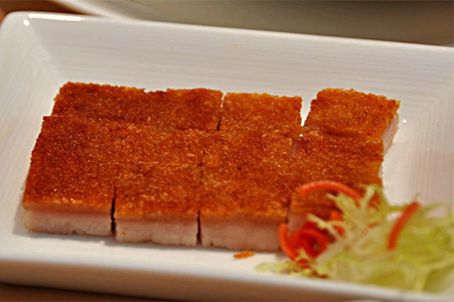 Bánh bao nhân thịt Quảng Đông