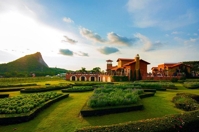 Đến Sulverlake bạn sẽ bị ngạc nhiên và ngỡ rằng mình đang ở xứ trời Âu